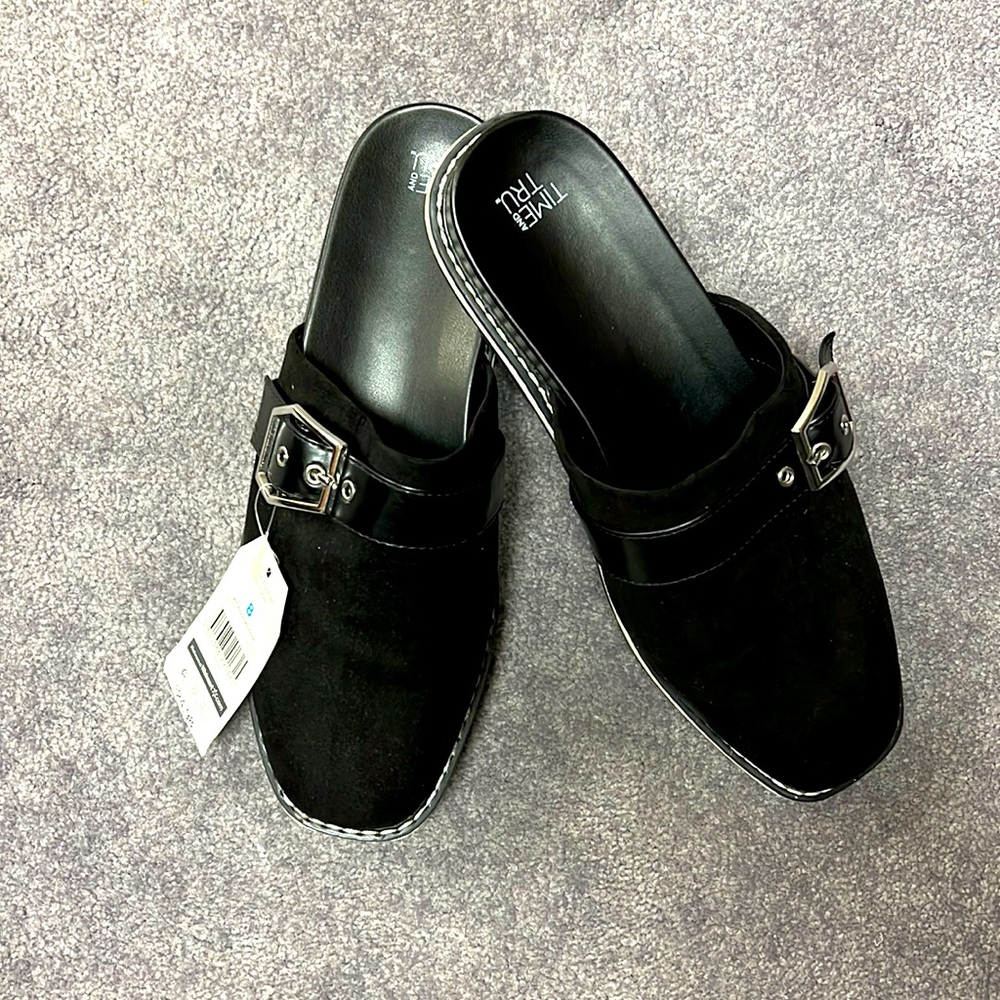 NWT Black Womens Size 8 Slide On Mules with Buckle (brand new)